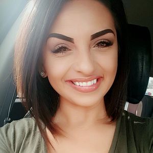 Meet your Posher, Daphne